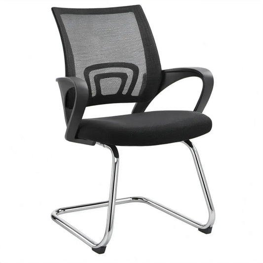 Zwarte vergaderstoel met armleuningen, mesh rugleuning en verchroomd sledeframe, 57 x 60 x 98 cm
